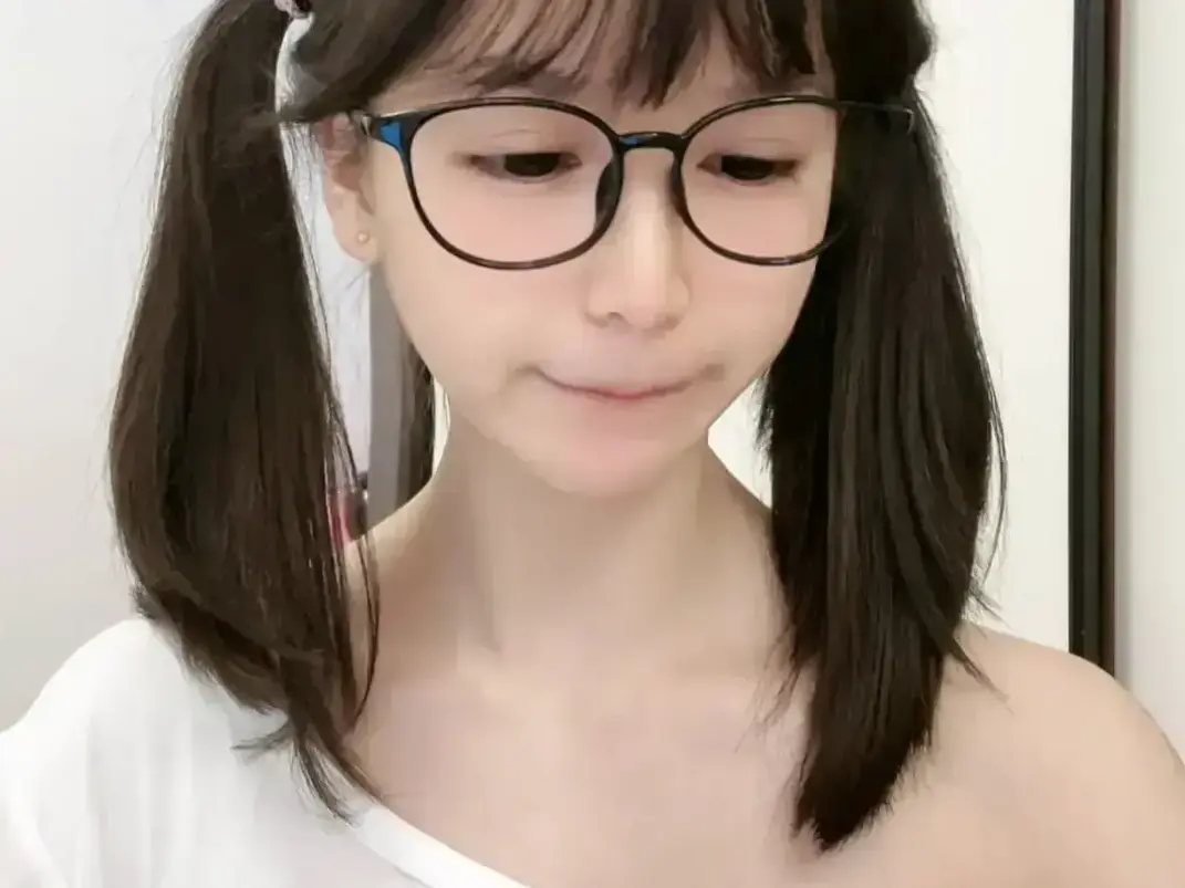 《萌小栖》天才交易员咯咯哒vlog原视频完整版-全集免费畅播无删减-极速获取高清资源-值得二刷细品